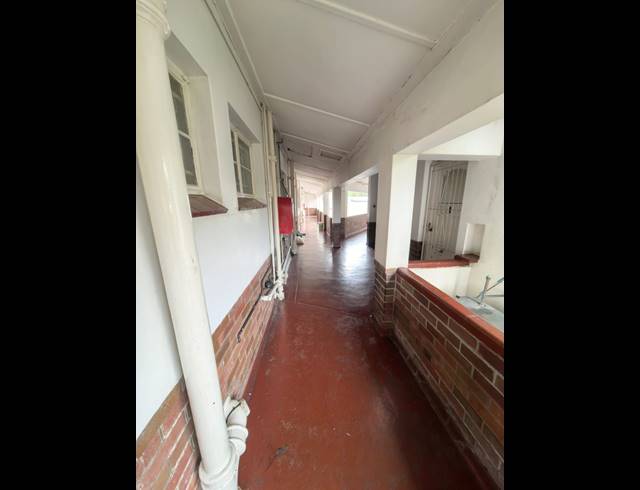 1.5 BEDROOM FLAT FOR SALE IN PELHAM